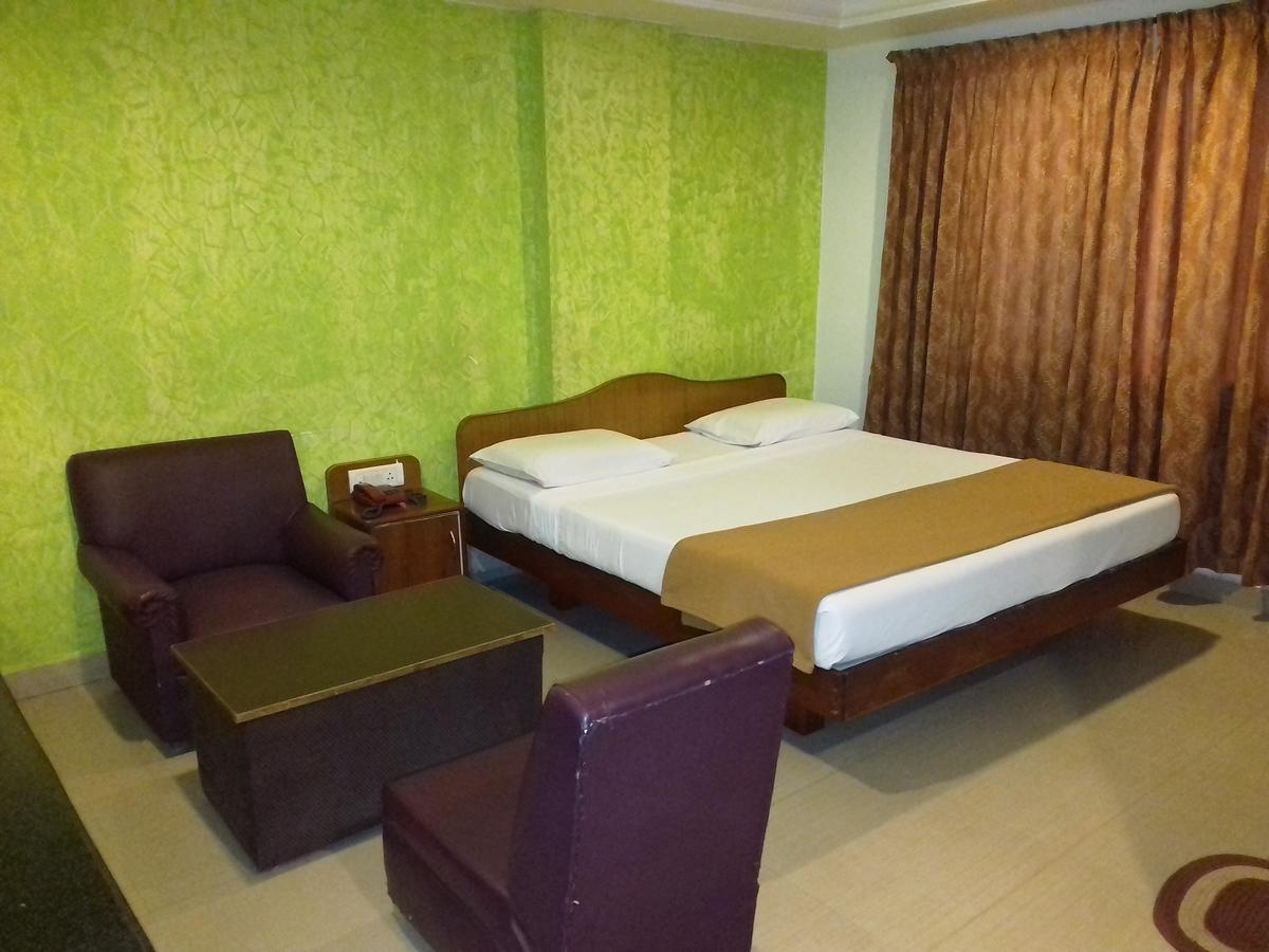 Sri Srinivasar Residency Hotel Vellore Exterior foto