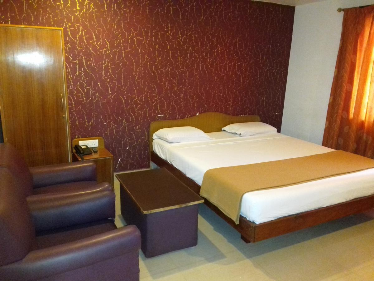 Sri Srinivasar Residency Hotel Vellore Exterior foto