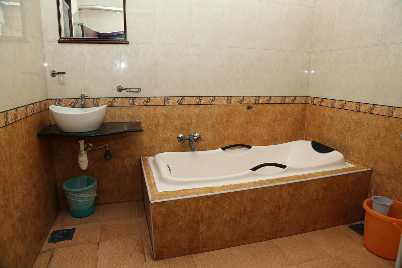 Sri Srinivasar Residency Hotel Vellore Exterior foto
