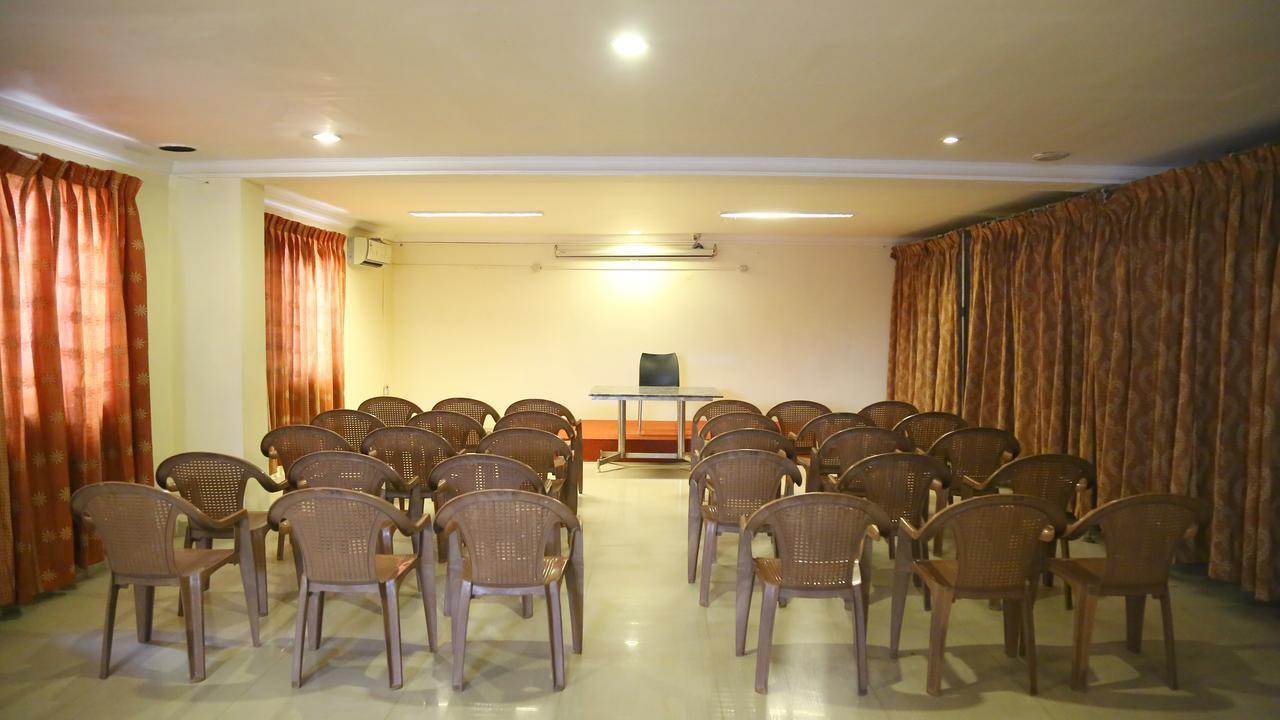 Sri Srinivasar Residency Hotel Vellore Exterior foto